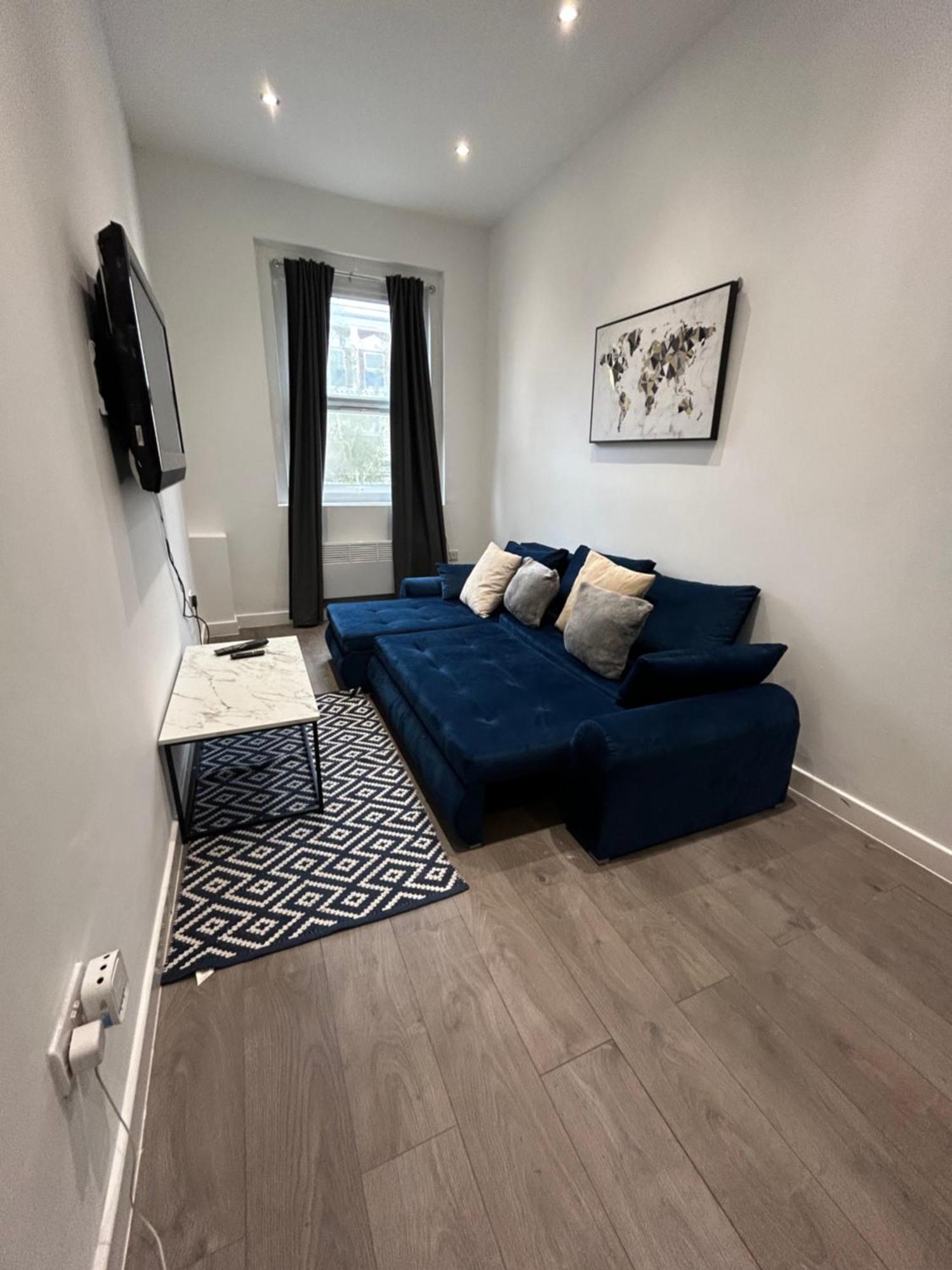 Central Locations 1 Bed Apartments Sleeps 4 Лондон Экстерьер фото
