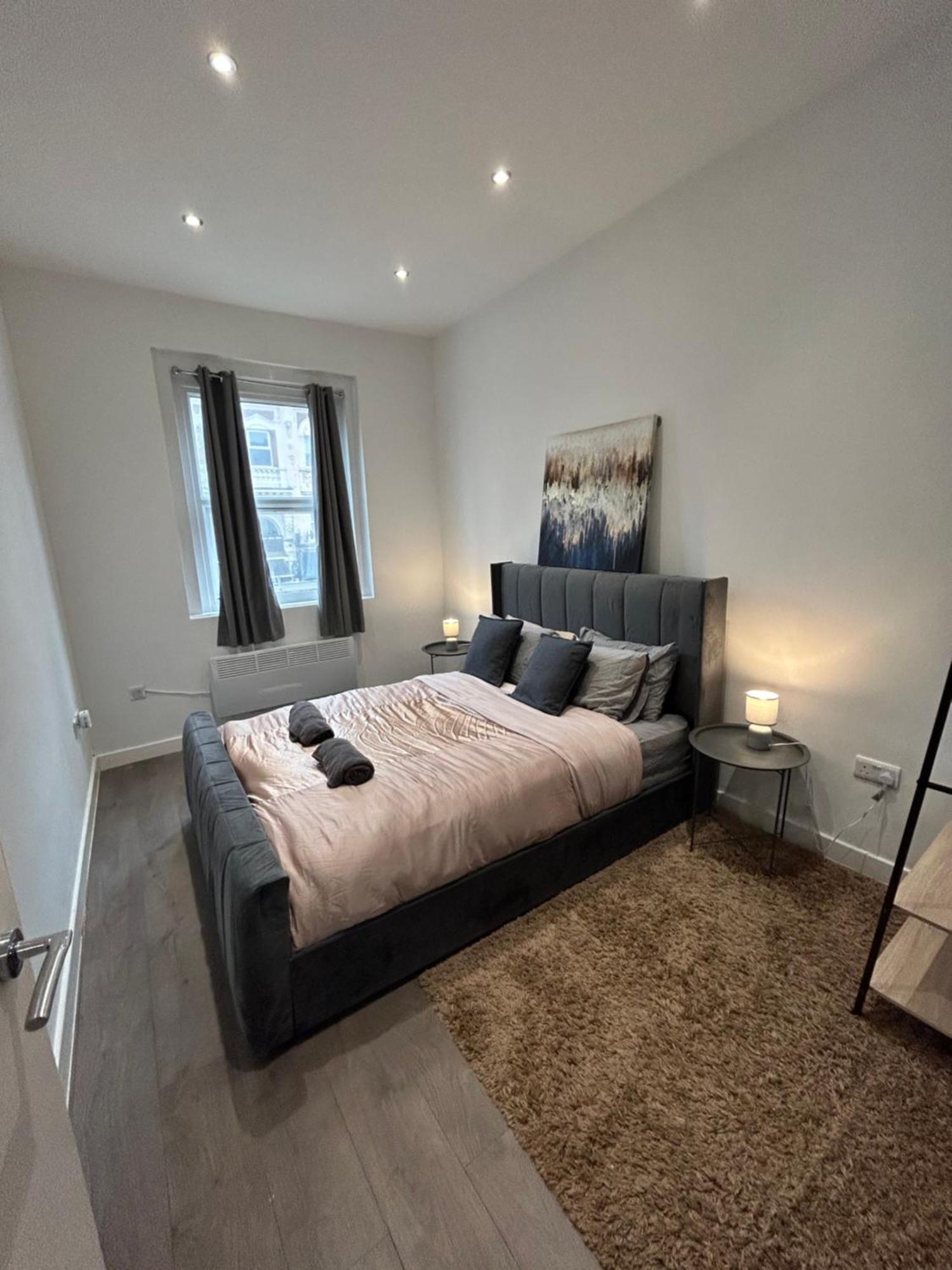 Central Locations 1 Bed Apartments Sleeps 4 Лондон Экстерьер фото